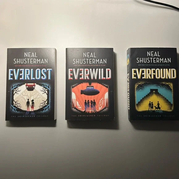 Books - Picture 1 of 10